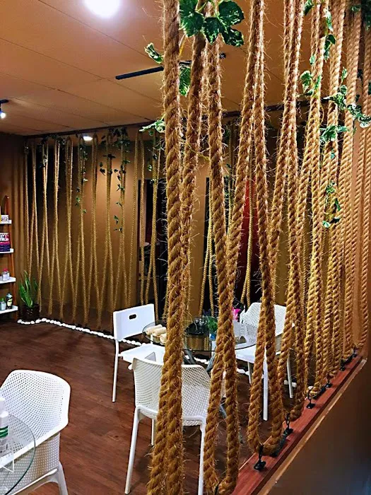 VOGUE BEAUTY CENTRE Picture 5