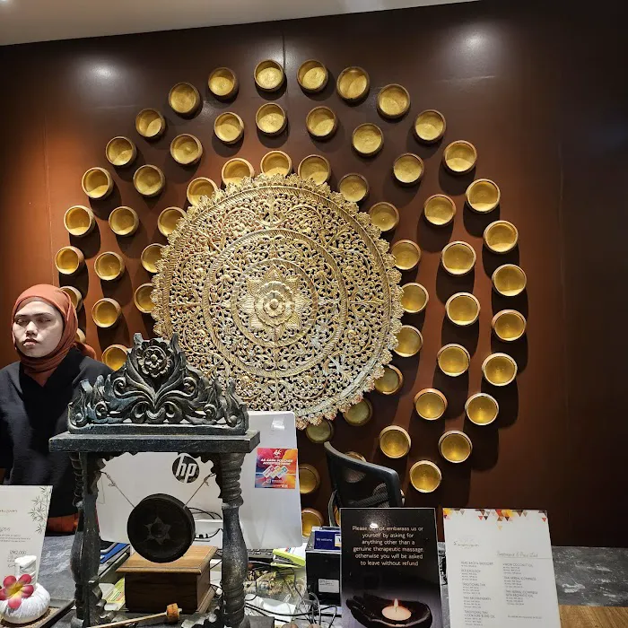 Erawan Wellness Massage at Avenue K Picture 1
