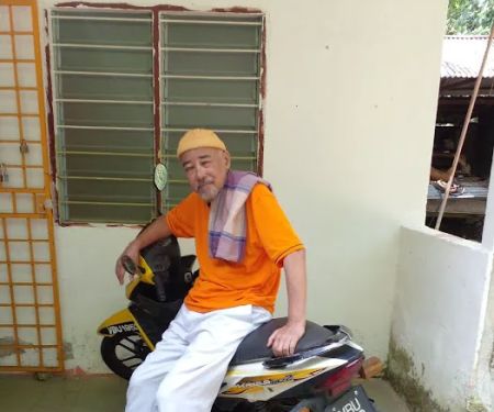 PAKSU URUT BEKAM KUANG