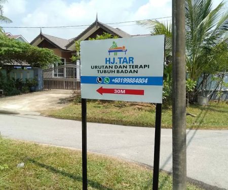 Hj. Tar Pusat Urut Terapi Tubuh Badan