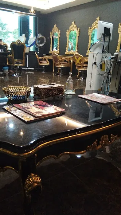 FARRATICA MEDISPA & HAIR SALON KUANTAN Picture 3