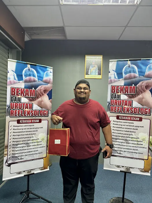 Tukang Urutan Badan dan Bekam Abe Rie Picture 3