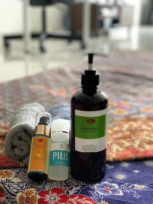 Faridah Postpartum care and Therapeutic Massage Picture 10