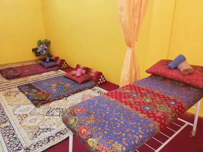 URUT MELAYU AL KAFF (The Traditional Malay Massage) Picture 1