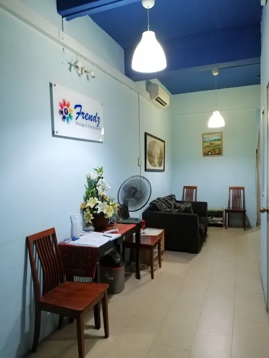 Frendz Massage & Therapy Centre Picture 10