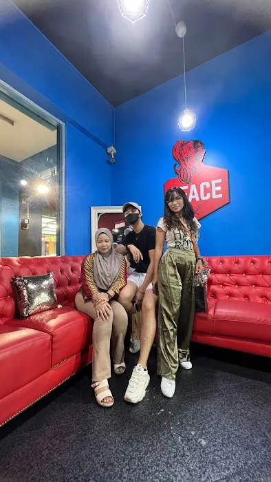 2FACE HAUZ CELEBRITY SALOON & FAMILY SPA Picture 4