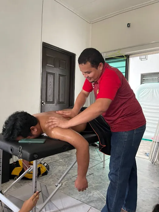 Izwan Sport Massage Centre Picture 2