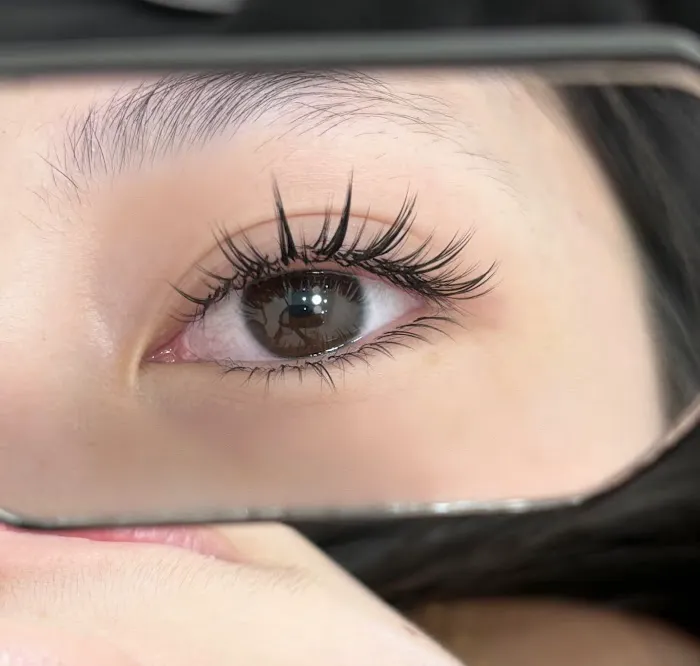 De Glamour Beauty Solution Picture 7