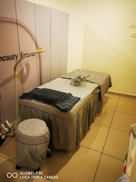 Lfuny pink beauty studio Picture 3