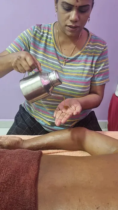 Meenam Indian Traditional Confinement & Ayurvedic Oil Massage Picture 4