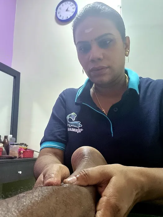 Meenam Indian Traditional Confinement & Ayurvedic Oil Massage Picture 1