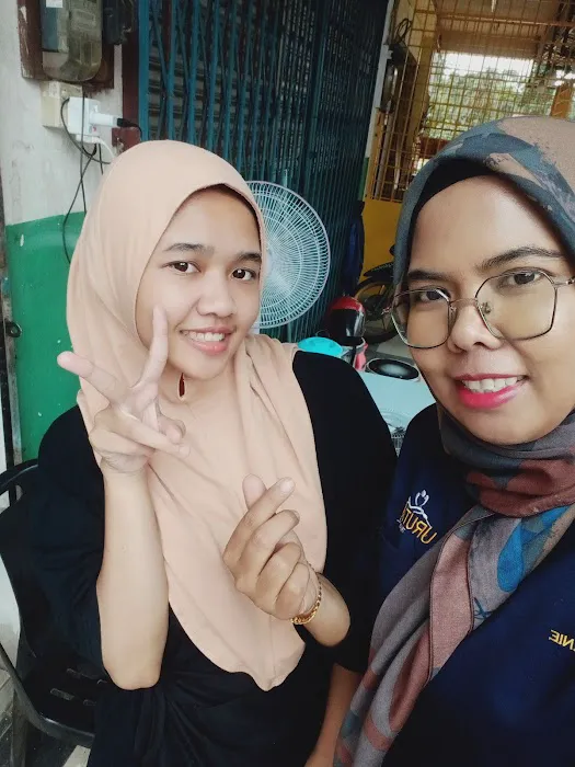 Tukang Urut Wanita Kota Bharu (Mariani Yanie) Picture 3