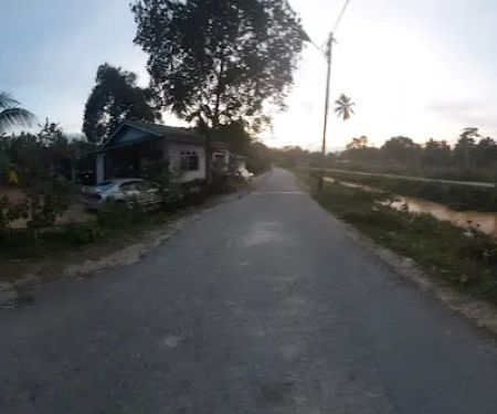 Tukang urut bekam (khas lelaki)