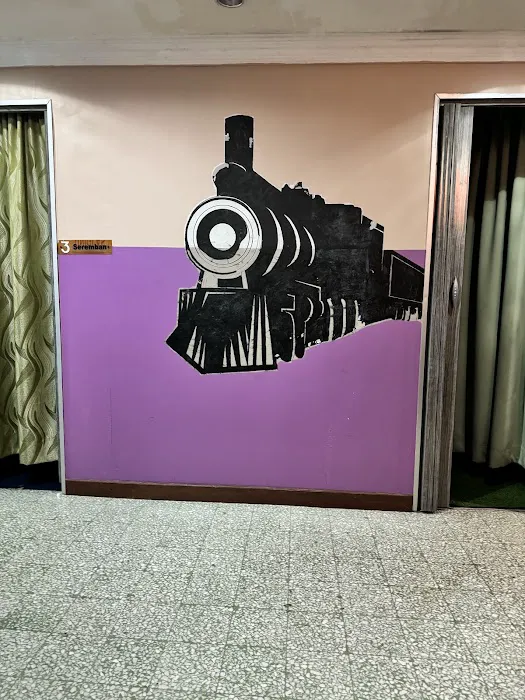 Massage Station Picture 5