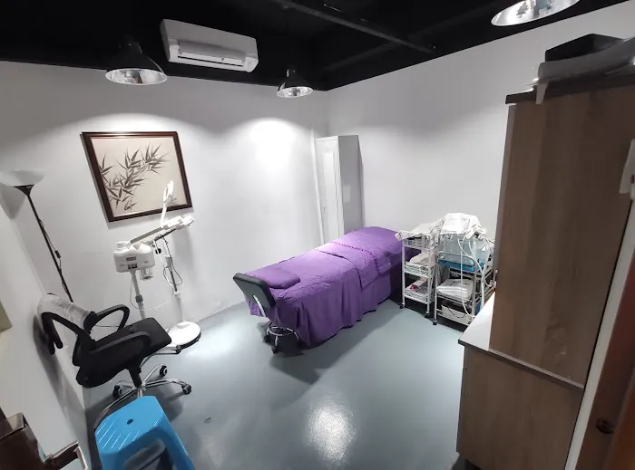 Lushville Beauty Studio & Academy Picture 4