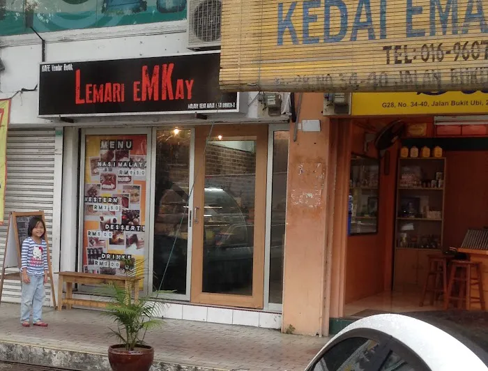 Lemari EmKay Picture 3