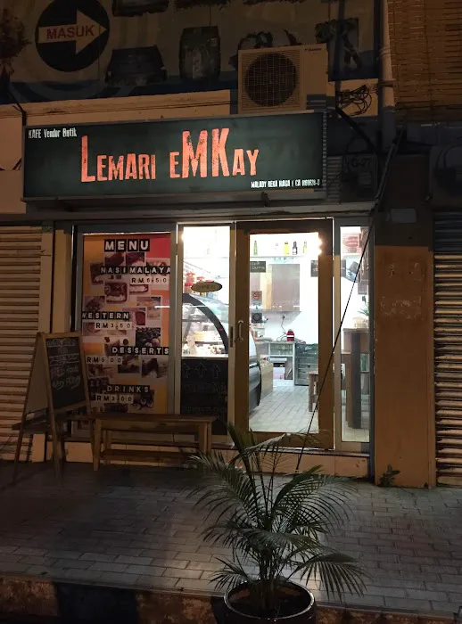 Lemari EmKay Picture 1