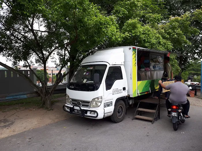 Laksa utara foodtruck Picture 5
