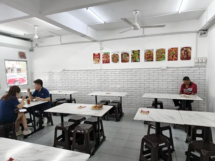 KL 52 Mixed Rice Restaurant• 经济杂饭 Picture 6