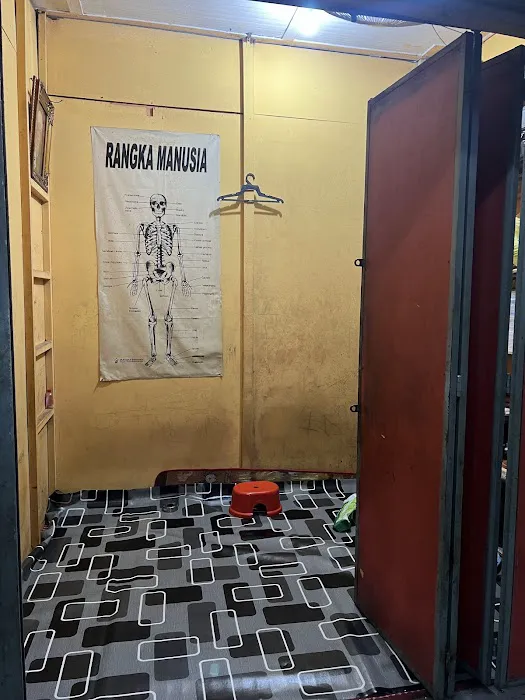 Urut Tradisional, Terseliuh Dan Rawatan Urut Patah Azhar Picture 10