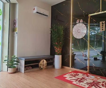 EMS Beauty Therapy Massage Facial Seremban (正规按摩 美容护理 养生馆)