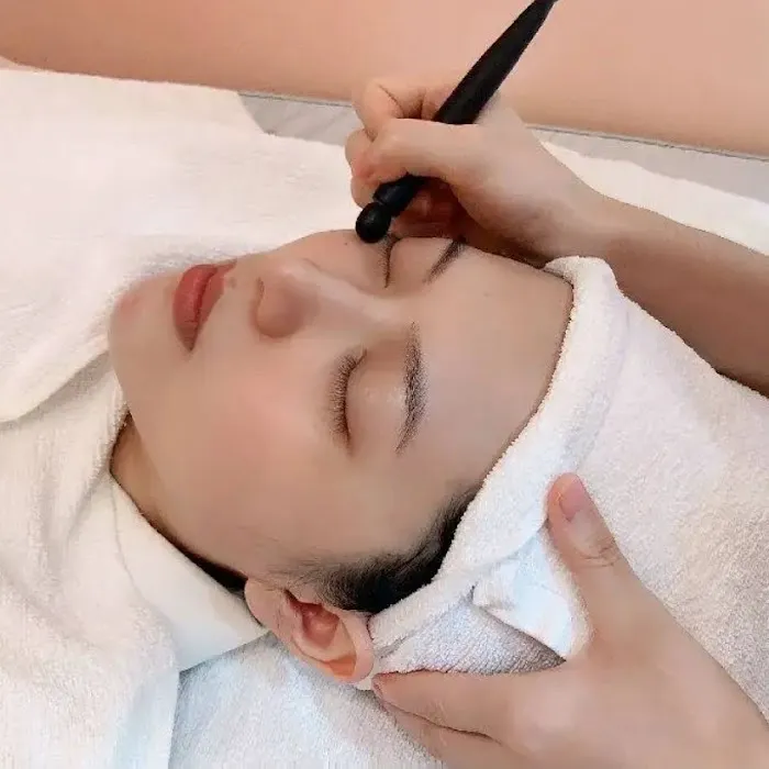 Ying Face Massage 半港脸部拔筋 脸部按摩 经络按摩(只限女生) Picture 1
