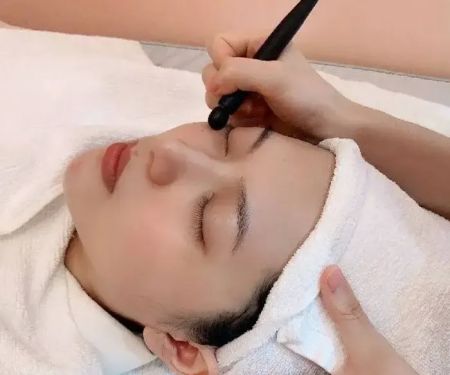 Ying Face Massage 半港脸部拔筋 脸部按摩 经络按摩(只限女生)