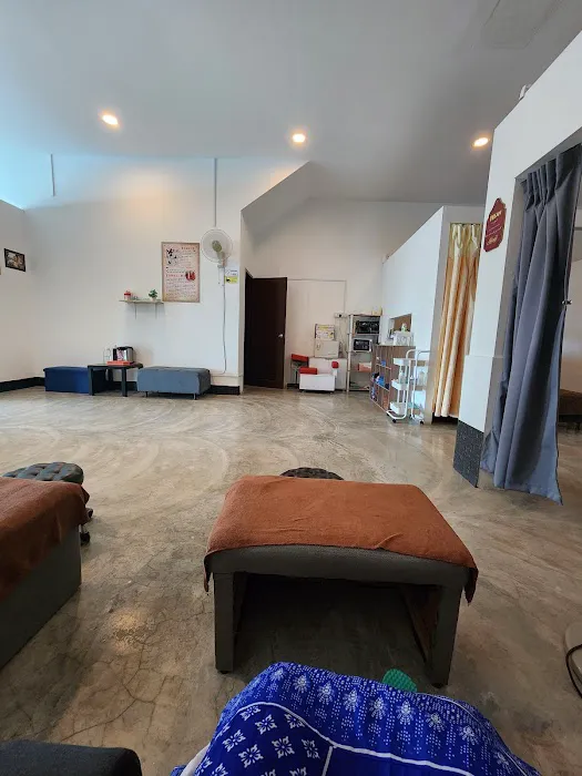 Little Feet 9 Beauty & Wellness Centre Picture 9