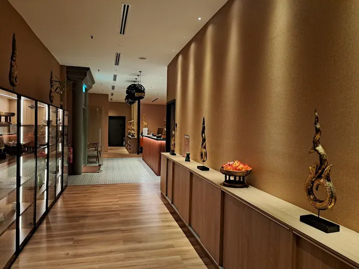 Health World Spa and Massage Picture 4