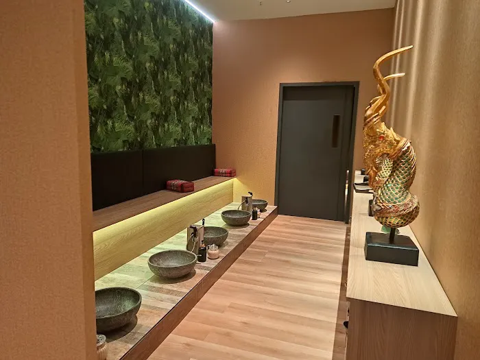 Health World Spa and Massage Picture 7