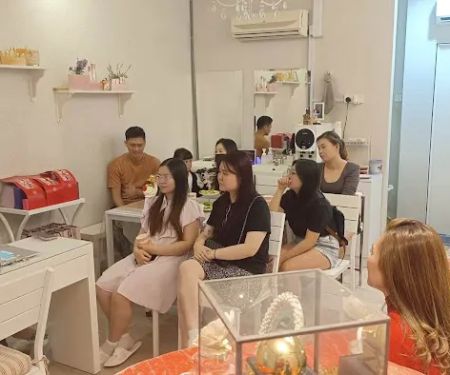 CINN Beauty Parlor