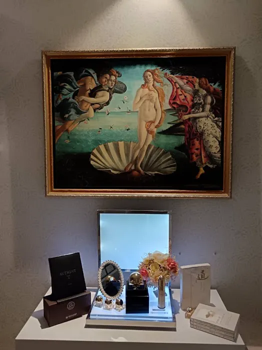CINN Beauty Parlor Picture 5