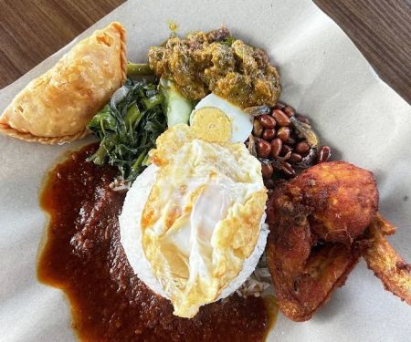 Nasi lemak sarjan mat