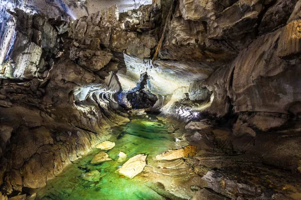 Adventure Caving Tours in Gunung Mulu: Explore Nature’s Underground Wonder
