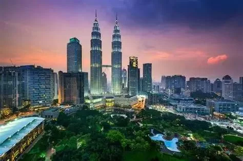 Kuala Lumpur City Guide for Tourists: Top Attractions, Food, and Travel Tips