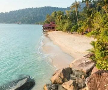 Scenic Beaches in Tioman Island: Where to Go and What to Expect