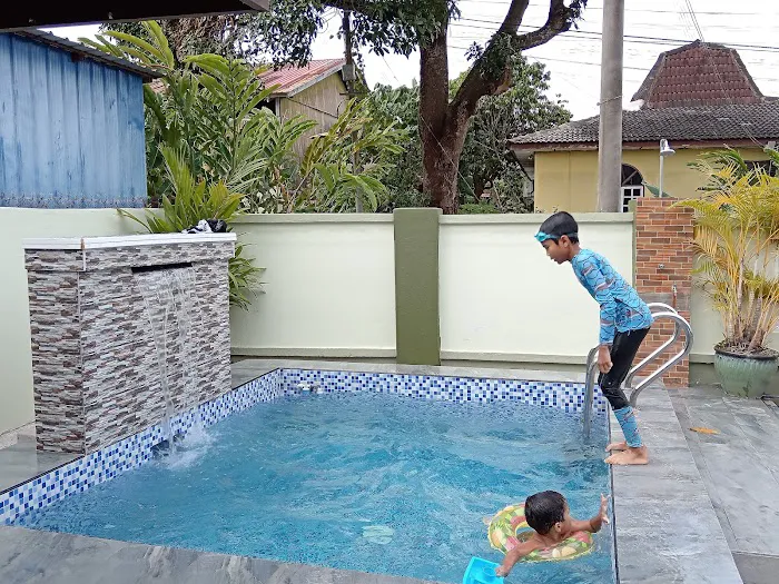 D'Hijau Pool Homestay Picture 2