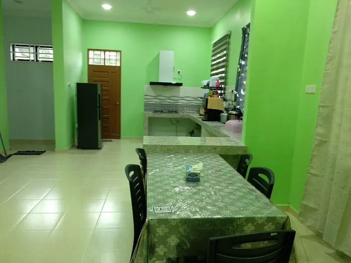 HOMESTAY UMMUHANA KB Picture 1