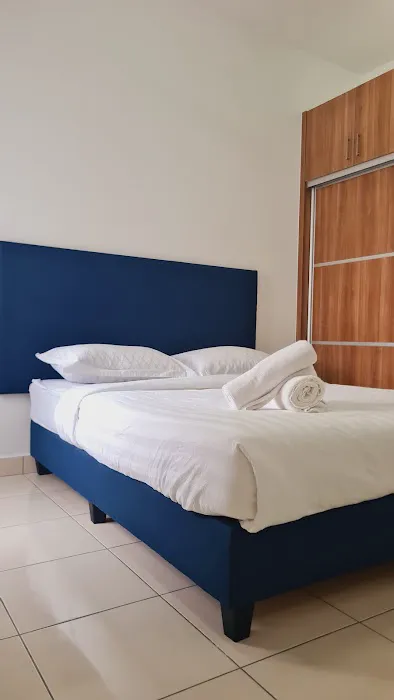 Alanis Suite Homestay by Destry Picture 10