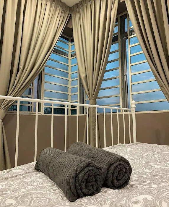 Homestay Puncak Alam Inap Kayangan with Swimming Pool Picture 2