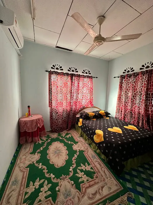 Homestay budget kak ilah Picture 3