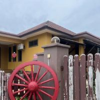 Red Wheels Guest House ico