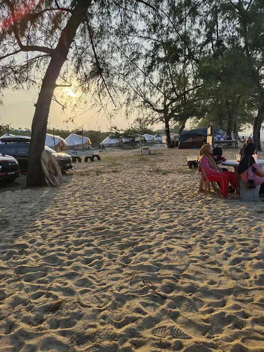 Beting Lintang Campsite Picture 2