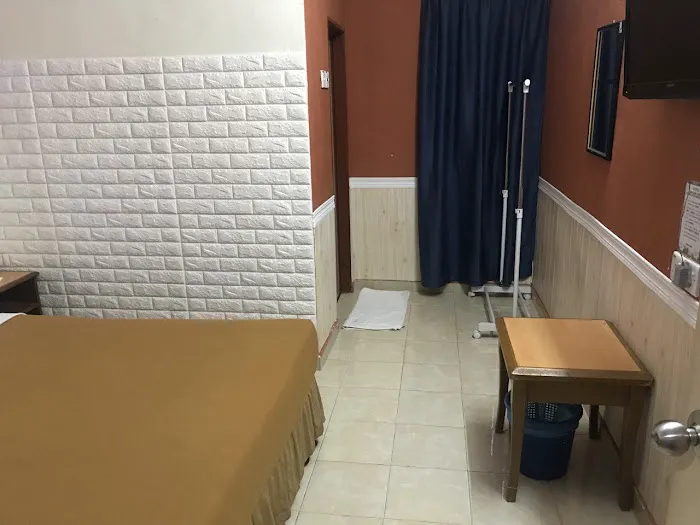 Lily Budget Hotel Picture 4