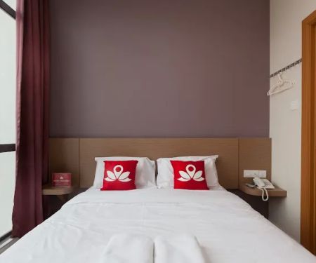ZEN Rooms Harbour Hotel