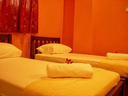 The Explorers Guesthouse Picture 3
