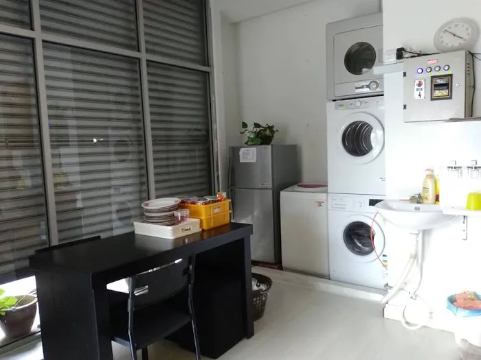SWISH Hostel Picture 5