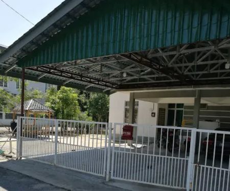 Ros Homestay Rosnani latah
