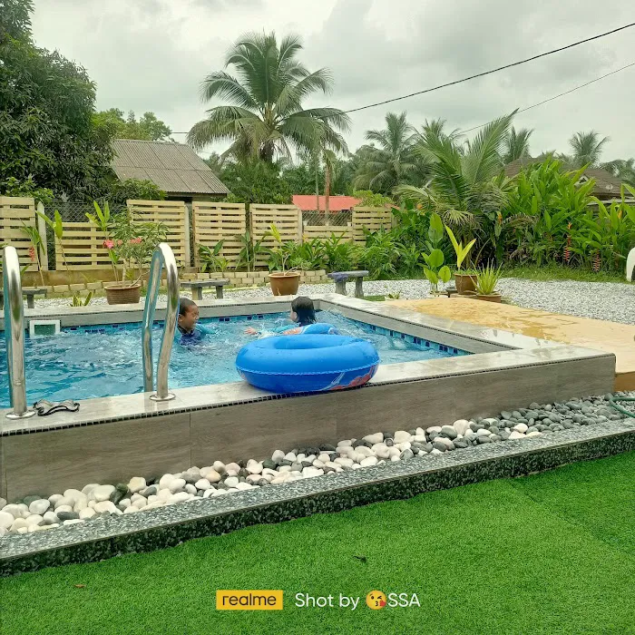 D'kantan homestay private pool Picture 10