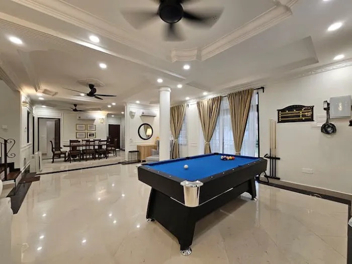 Ukay Mansion Picture 7